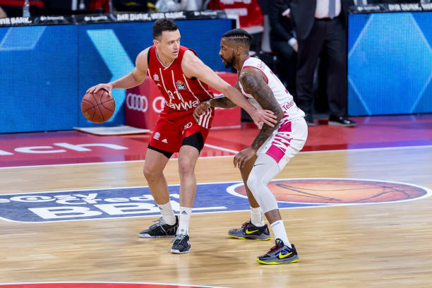 七成的控球 七成的控球