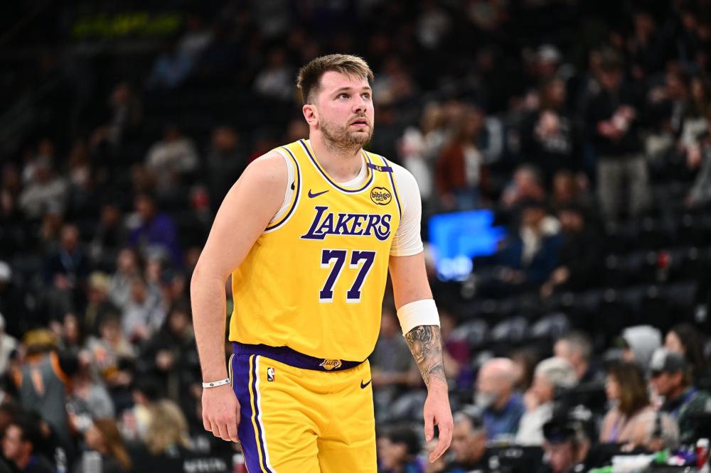 表现也至关 表现也至关