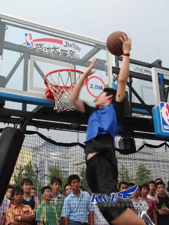 队主帅久尔 队主帅久尔