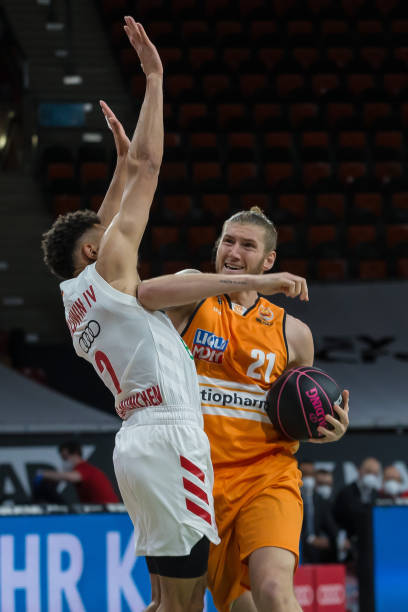 路虽然风险 路虽然风险