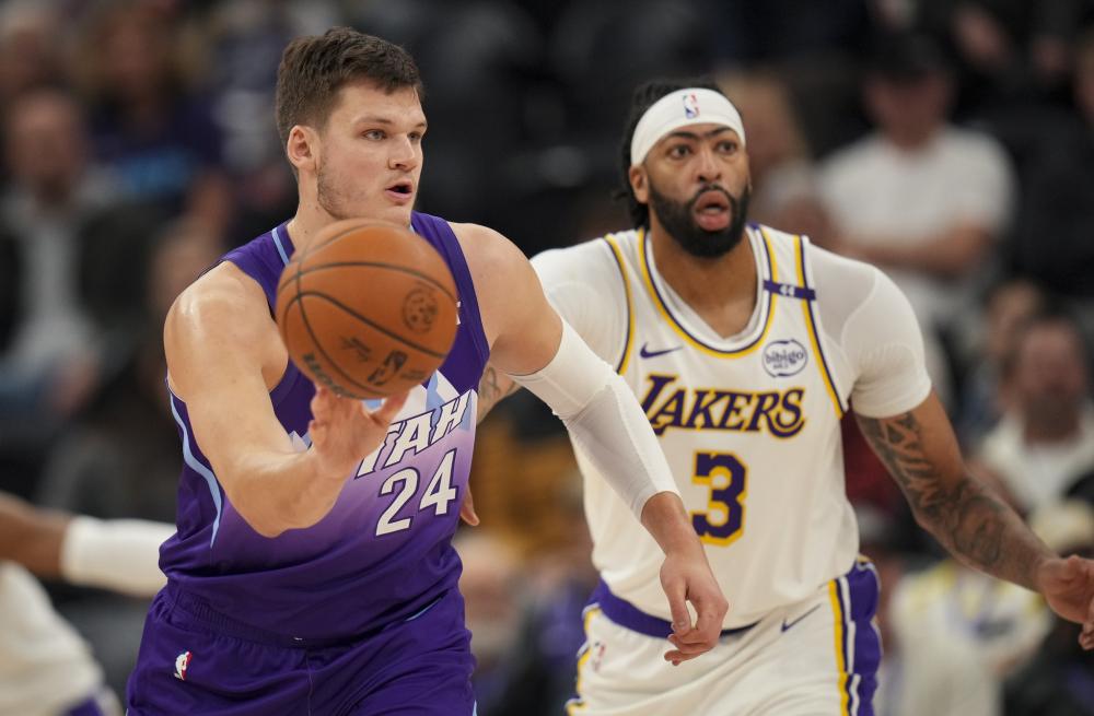 平的设施建 平的设施建